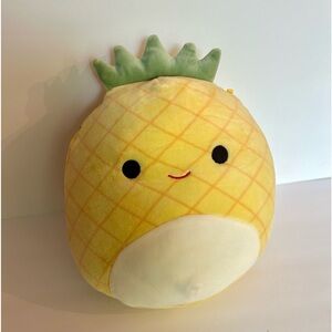 Pineapple squishmallow 🍍8in